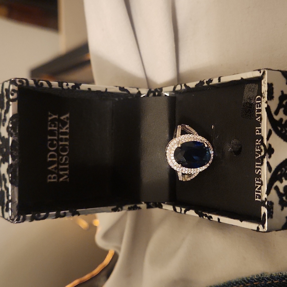 Badgley Mischka blue stone size 8 ring